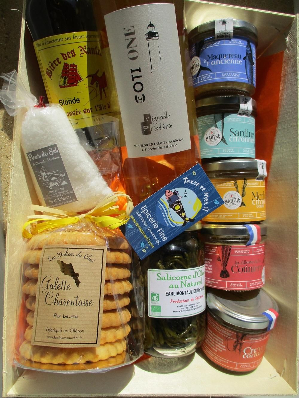 Cadeau Gourmand Le Panier de Saint-Denis d'Oléron 64,90 € TTC chez Terre et Mer 17 à Saint Trojan les Bains